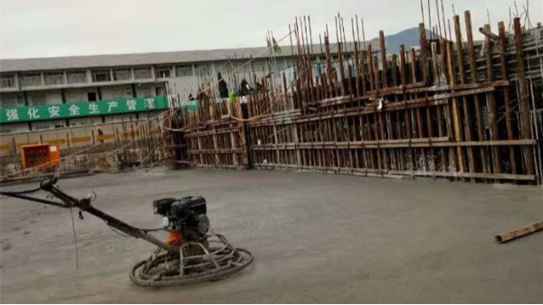 手扶式汽油抹光機