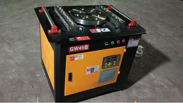全自動(dòng)鋼筋折彎機